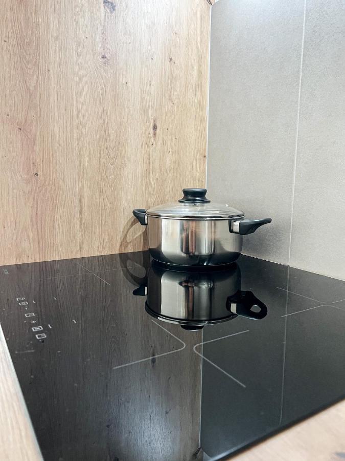 Superior Family Room,1467198020:JPEG